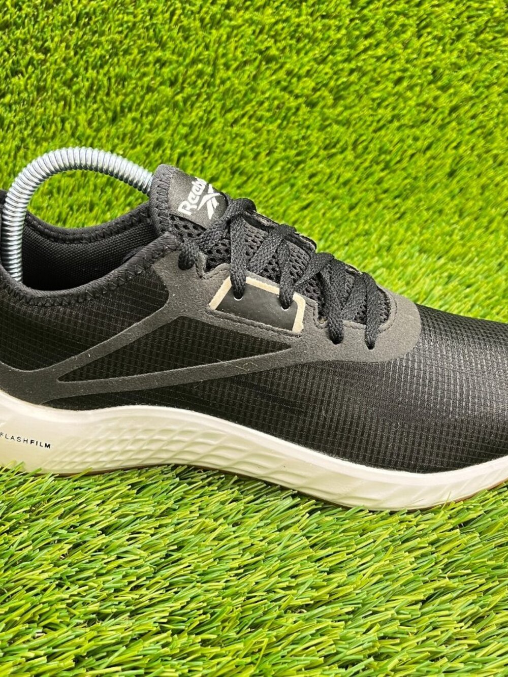 Reebok Flashfilm 3.0 Womens Size 8 Black White Athletic Running‎ Shoes Sneakers